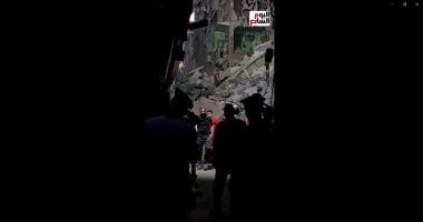 تليفزيون اليوم السابع يرصد عمليات البحث عن مفقودين بعقار حدائق القبة المنهار