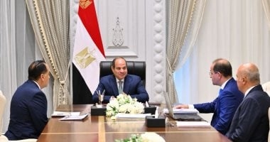 الرئيس السيسى يستعرض وضع التذبذب المتزايد بالأسواق الدولية وانعكاسات الأحداث الجيوسياسية