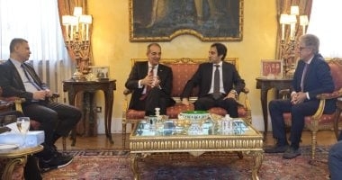 وزير الاتصالات يبحث مع كبرى الشركات التكنولوجية العالمية الاستثمار بمصر