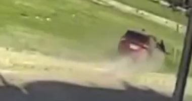 اليوم السابع ينشر أول فيديو من موقع حادث دهس سيدة لـ4 أسر بمنطقة التجمع