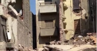 إصابة 3 أشخاص إثر انهيار عقار فى شبرا