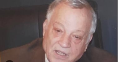 عزاء الكاتب محمد عبد المنعم بمسجد عمر مكرم الخميس