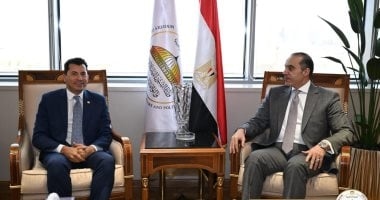 المستشار محمود فوزى: مصر بقيادة الرئيس السيسى تولي اهتماما بملف تمكين الشباب