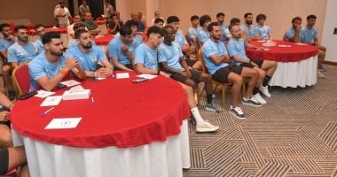 المصرى يتدرب على شواطئ بور فؤاد لرفع اللياقة البدنية للاعبين.. فيديو