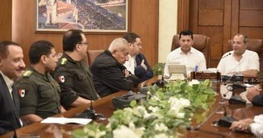 كامل أبو علي يحضر اجتماع وزير الرياضة ومحافظ بورسعيد حول استاد المصري