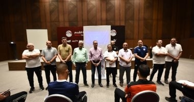 رويز يرفض فكرة التراجع عن استبعاد الحكام فوق الـ45 سنة