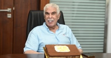 اللجنة الفنية باتحاد الكرة تحتفل بعيد ميلاد حسن شحاتة.. صور