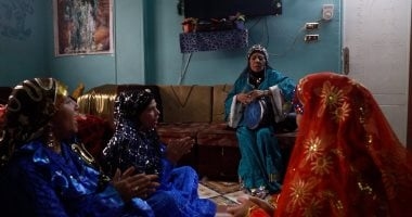 حكاية نورا صبحى أخر عنقود الفلكلور الشعبى.. فيديو