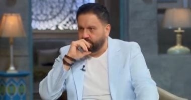 إدوارد يبكى فى "صاحبة السعادة" لهذا السبب