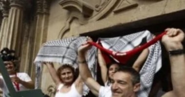 من مدريد لبرلين.. غزة فى قلب المهرجانات الأوروبية.. هتافات "فلسطين حرة وأوقفوا الإبادة الجماعية" خلال مهرجان الثيران بإسبانيا.. اسم القطاع يزين مهرجان جلاستونبري ببريطانيا.. و"الموت لإسرائيل" على جدار بألمانيا