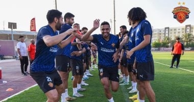 كريم الدبيس وخالد عبد الفتاح يظهران فى مران سيراميكا لأول مرة.. صور