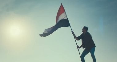 جيل وراء جيل يعبر عن حب الوطن على طريقته.. المتحدة تطرح أغنية "بلادى" بنغمات شبابية وأصوات جديدة.. دمج بين الراب والغناء الطربى واستعراض لأصالة وطن وحضارة شعب لا تنضب.. ورموز الفن والعلم والثقافة يزينون الكليب
