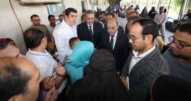 محافظ كفر الشيخ يطمئن على مستوى الخدمات الصحية بالمستشفى العام