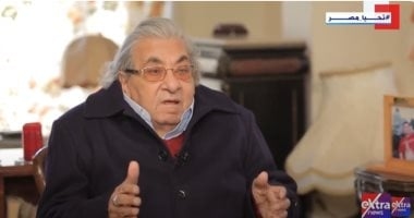فاروق فلوكس ضيف "العاشرة".. رحلة بين الحب والحرب والفن على شاشة إكسترا نيوز