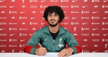 موهبة مصرية جديدة في آنفيلد.. كريم أحمد يوقع أول عقد احترافي مع ليفربول