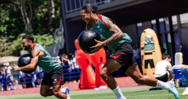 محمد صلاح يشارك في مران ليفربول قبل مواجهة يوكوهاما الودية.. صور