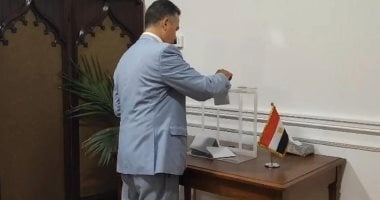 إغلاق عدد من المقار الانتخابية بالخارج مع استمرار عملية التصويت في انتخابات الشيوخ