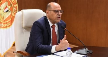 وزير العمل يوجه بسرعة الانتهاء من إصدار 87 قرارا وزاريا تنفيذيا للقانون الجديد