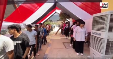 إقبال ملحوظ من الناخبين على لجنة أبو بكر الصديق بالشيخ زايد (فيديو)