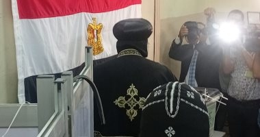 البابا تواضروس الثاني يدلي بصوته بمدرسة الشهيد امتياز كامل بالعباسية.. صور