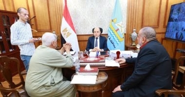 محافظ كفرالشيخ يجتمع بأعضاء مجلسي النواب والشيوخ لحل مشكلات الدوائر