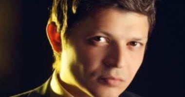 أحمد العطار يعود للساحة الفنية بكليب "تعالى" بعد غياب سنوات