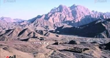 إفرست الغردقة.. عيش المغامرة مع شايب البنات وتسلق ثالث أعلى جبل فى مصر والسودان