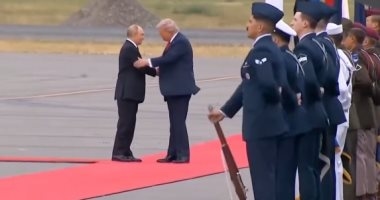 مراسل القاهرة الإخبارية: ترامب يسعى لخطوة أولى نحو السلام بين روسيا وأوكرانيا