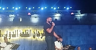 خالد سليم يغازل جمهور القلعة: وحشتونى ولن أبعد عنكم تانى