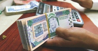 تراجع سعر الريال السعودى فى نهاية تعاملات اليوم الإثنين 19-5-2025