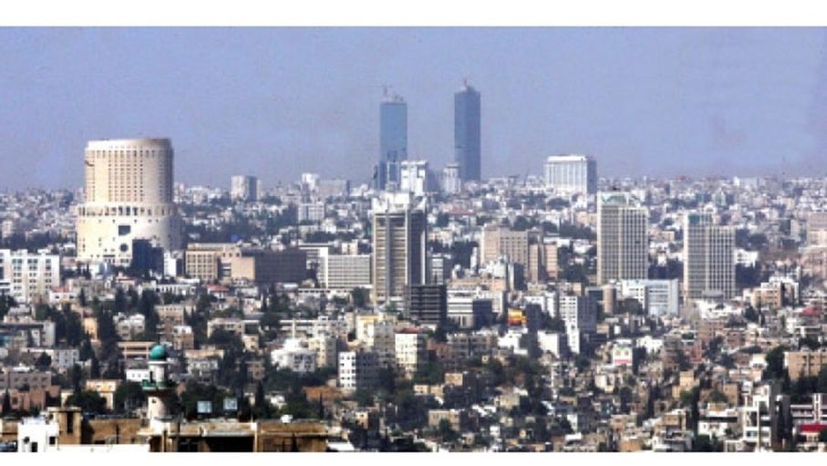 أجواء حارة نسبيًا اليوم وكتلة هوائية حارة وجافة حتى الاربعاء