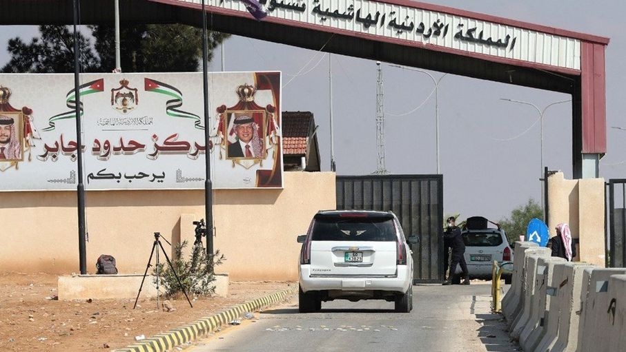 إجلاء 112 أردنيا وأجنبيا من السويداء عبر معبر جابر