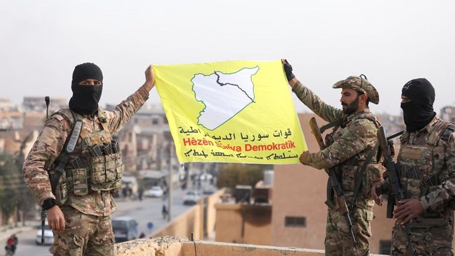 الحكومة السورية تدعو الأكراد للانضواء في الجيش