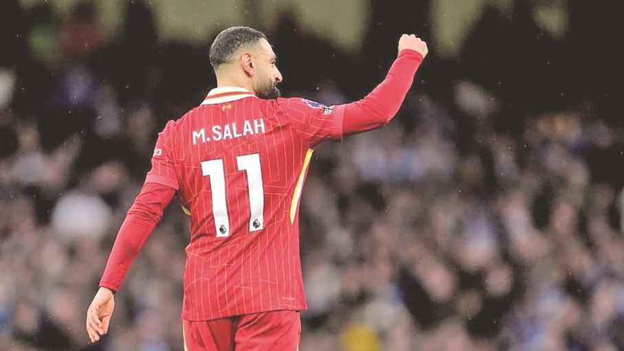 محمد صلاح يواصل صناعة التاريخ بجائزة جديدة مع ليفربول