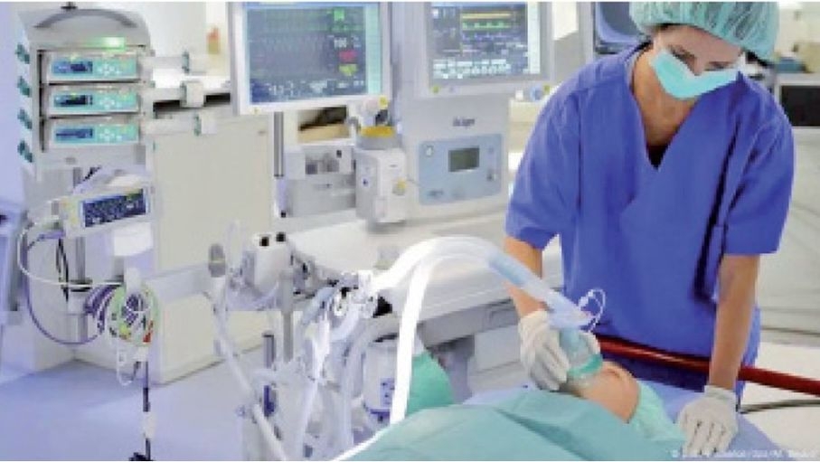 أجهزة التنفس بين الإبقاء والإيقاف.. جدل طبي وإنساني بقرار مصيري