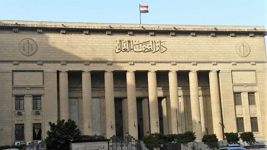 مصر.. الحكم على شاب تحرش جنسيا بفنانة مشهورة