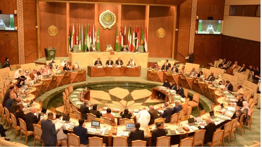 البرلمان العربي يرحب بجهود عُمان لوقف إطلاق النار في اليمن