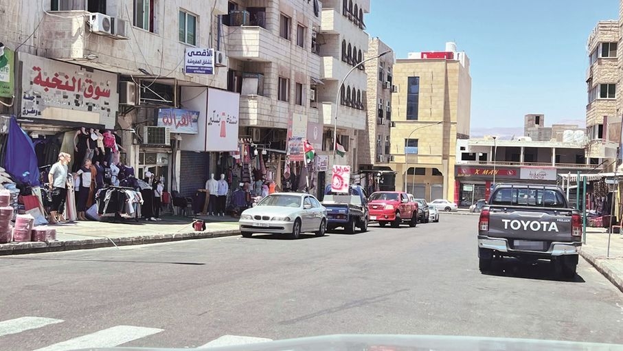 تجار العقبة يخشون تفاقم الركود مع إلغاء الحجوزات السياحية بسبب أحداث الإقليم