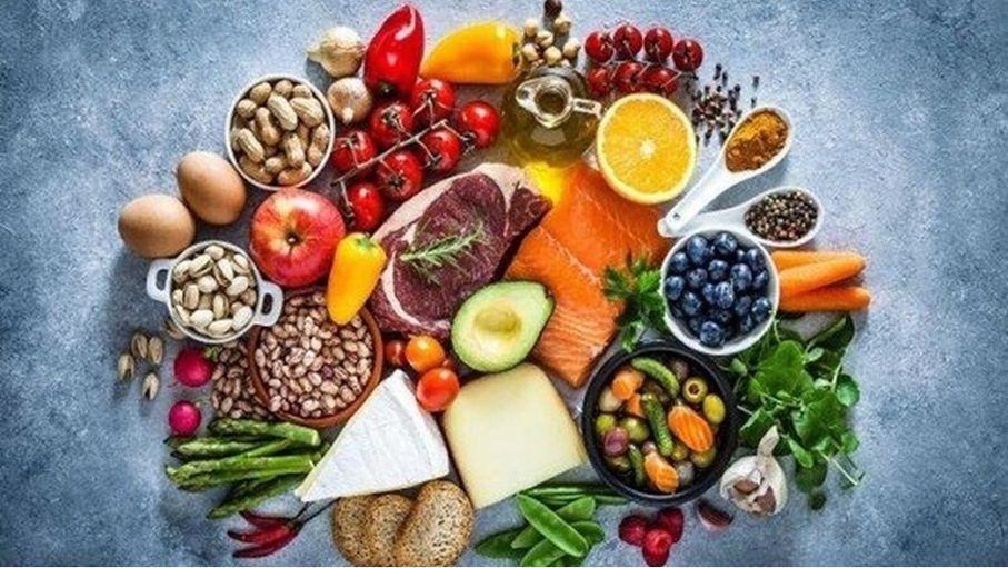 وجبات ذكية لذاكرة أقوى.. كيف يساعدك الطعام على التركيز؟
