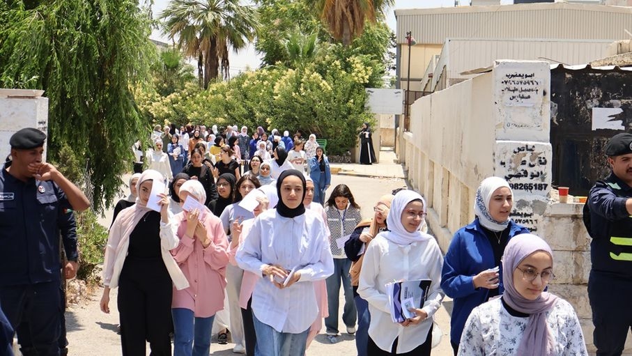 طلبة "توجيهي": امتحان "الإنجليزي" لا يراعي الفروقات الفردية