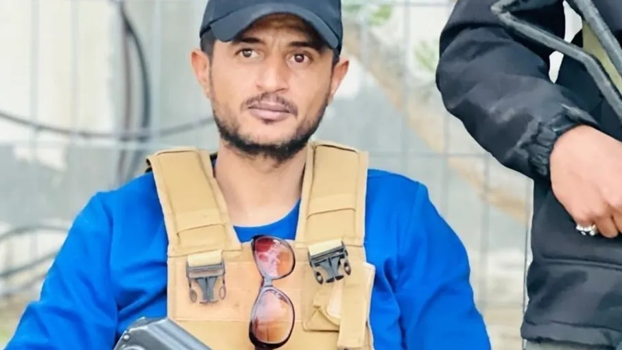 إعلام عبري: عناصر ياسر أبو شباب أعادوا جثث 3 أسرى إسرائيليين بغزة وليس الجيش