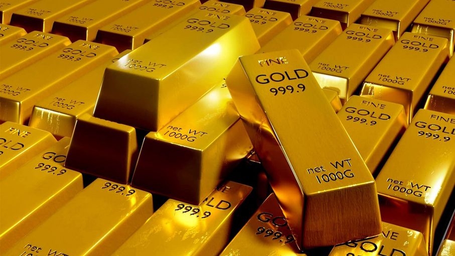 الذهب يرتفع مستفيدا من بيانات أميركية ضعيفة