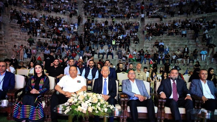 برعاية العيسوي وبحضور حاشد.."ابشر سيدنا" تقيم مهرجانًا وطنيًا بمناسبة احتفالات المملكة بالأعياد الوطنية