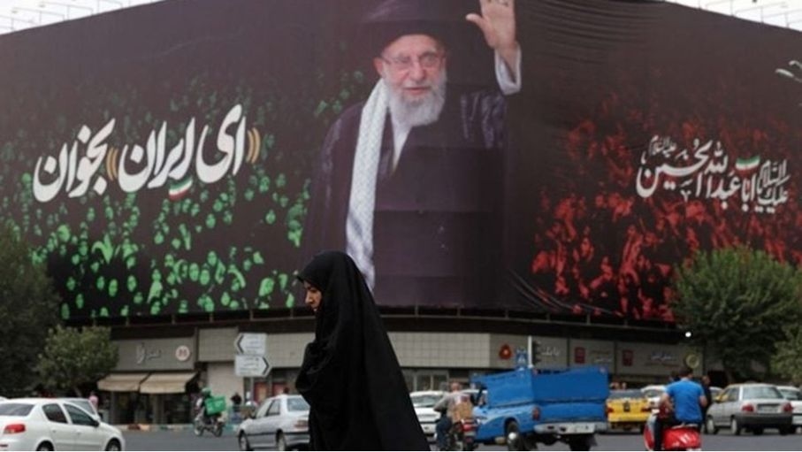 خامنئي يهدد: الهجوم على قاعدة العديد الأميركية قابل للتكرار