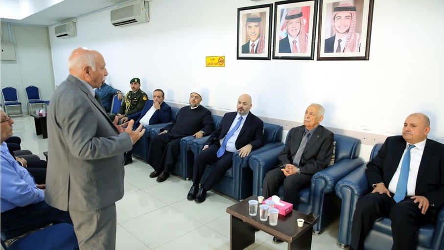 مندوبا عن الملك وولي العهد... العيسوي يعزي كتاو والمجالي