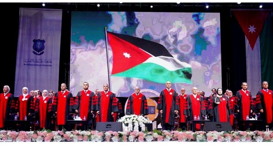 أ.د.حمدان يرعى احتفال عمان الاهلية لليوم الثاني بتخريج طلبة الفصل الثاني من الفوج 32