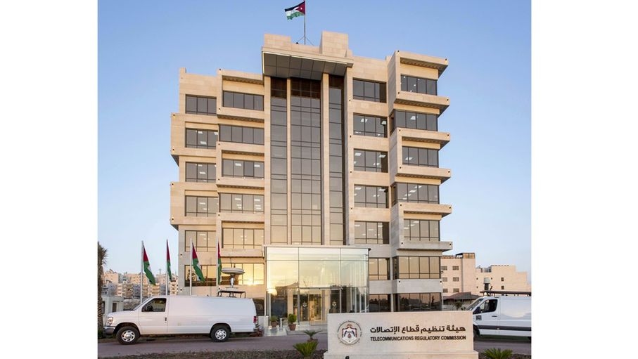 %1.9 انخفاض الاشتراكات في الاتصالات الصوتية الثابتة