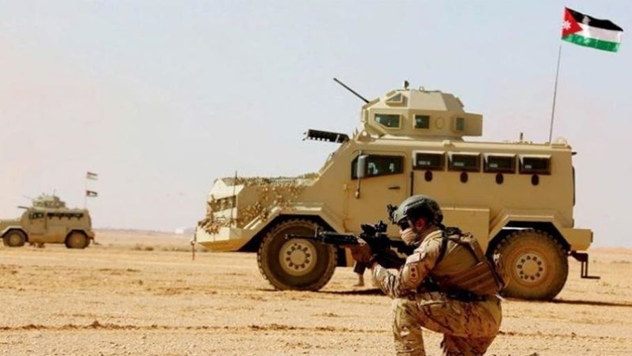 القبض على 5 أشخاص حاولوا اجتياز الحدود بطريقة غير مشروعة