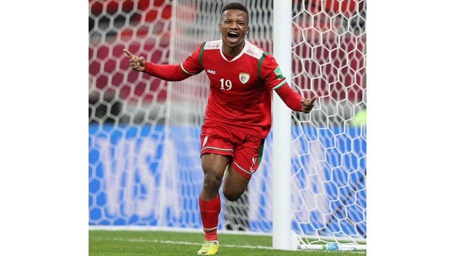 الوحدات يتعاقد مع الدولي العماني المنذر العلوي