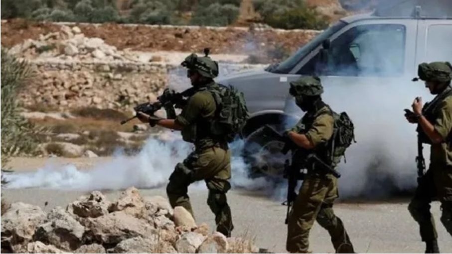 الاحتلال ومستوطنوه نفذوا 1821 اعتداء بحق الفلسطينيين في تموز الماضي